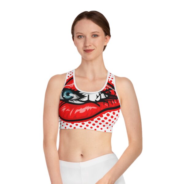 Truth Or Dare (oser dire la vérité) - Women's Graphic Sports Bra for Active Wear, Trendy Gym Top, Fitness Apparel, Workout Gear, Stylish Activewear